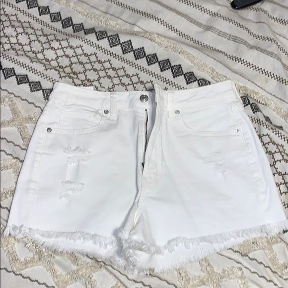 American Eagle Outfitters Pants - white american eagle shorts